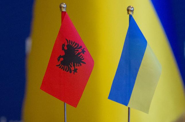 Miratohet vendimi: Shqiperia dhuron 1 mln euro per Ukrainen